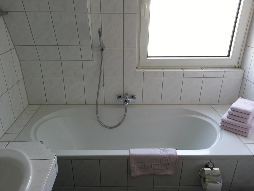 Ferienwohnung Weber-Rolinger Andernach Oda fotoğraf