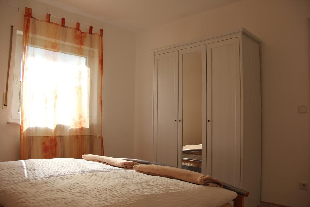 Ferienwohnung Weber-Rolinger Andernach Oda fotoğraf